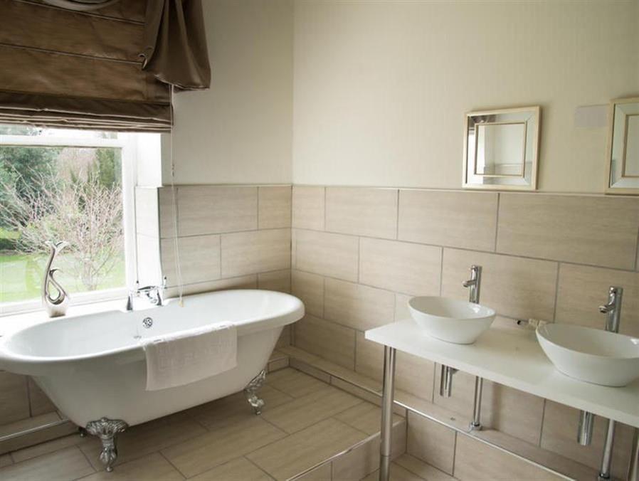 Mansfield Manor Hotel Екстер'єр фото